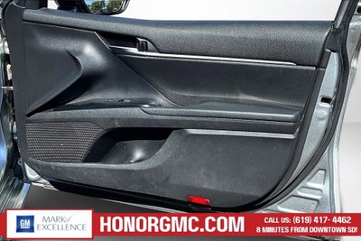 2020 Toyota Camry SE