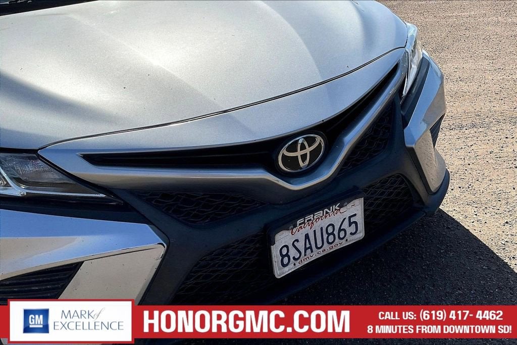 2020 Toyota Camry SE