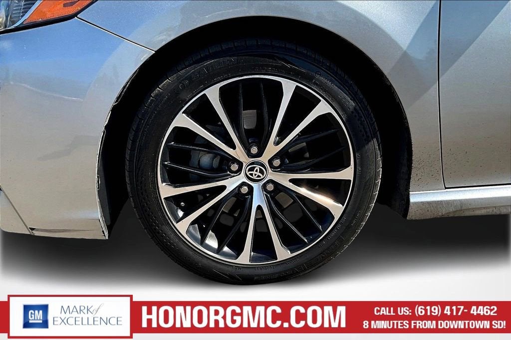 2020 Toyota Camry SE