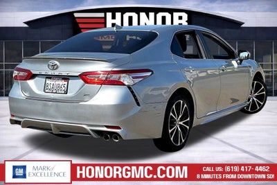2020 Toyota Camry SE