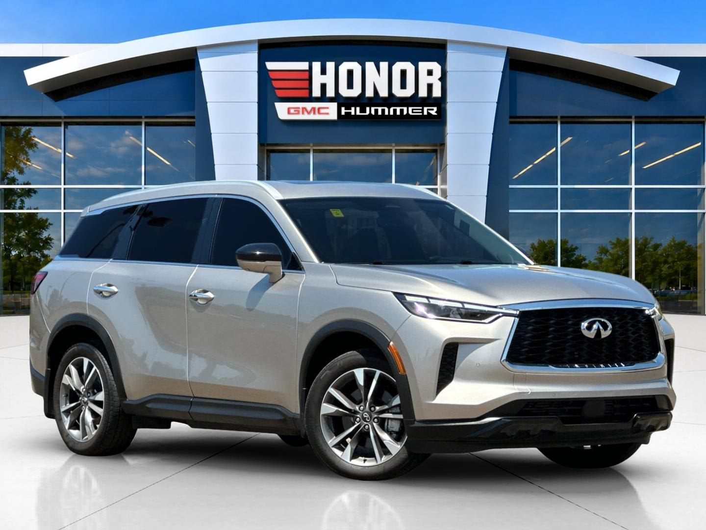 2025 INFINITI QX60 LUXE