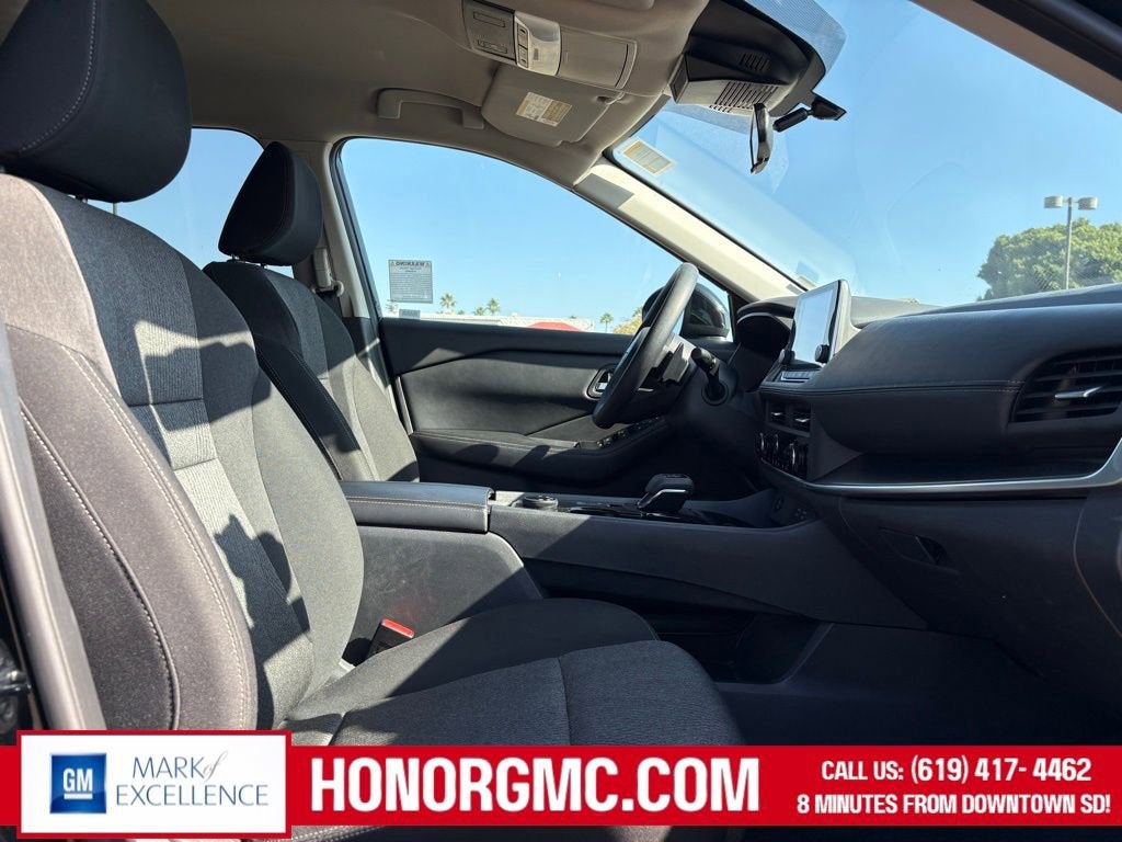 2024 Nissan Rogue SV