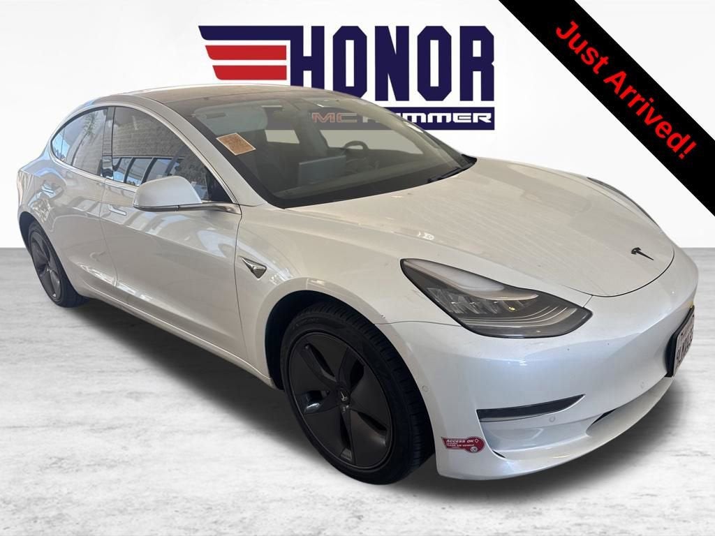 2019 Tesla Model 3 Rear-Wheel Drive Mid Range's photo