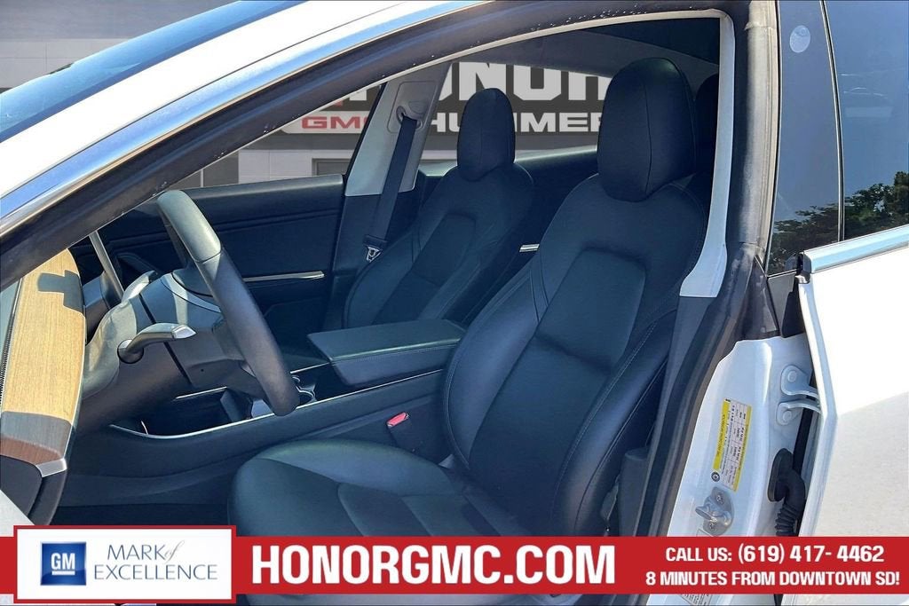 2019 Tesla Model 3 Mid Range