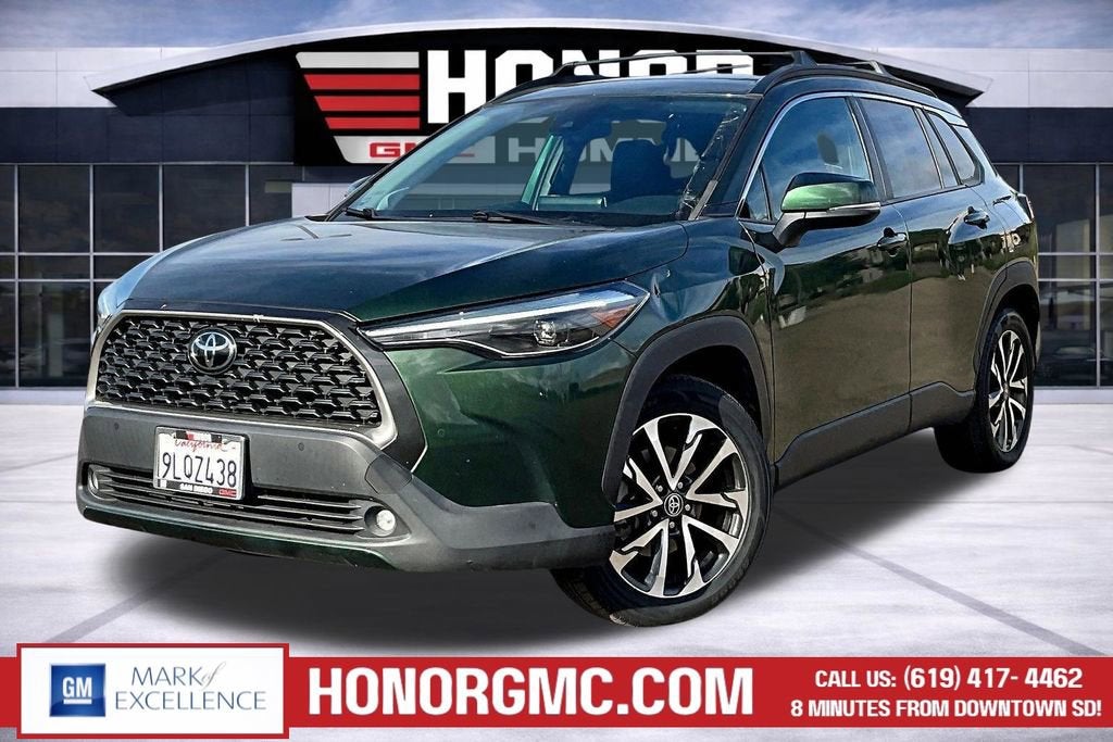 2022 Toyota Corolla Cross XLE