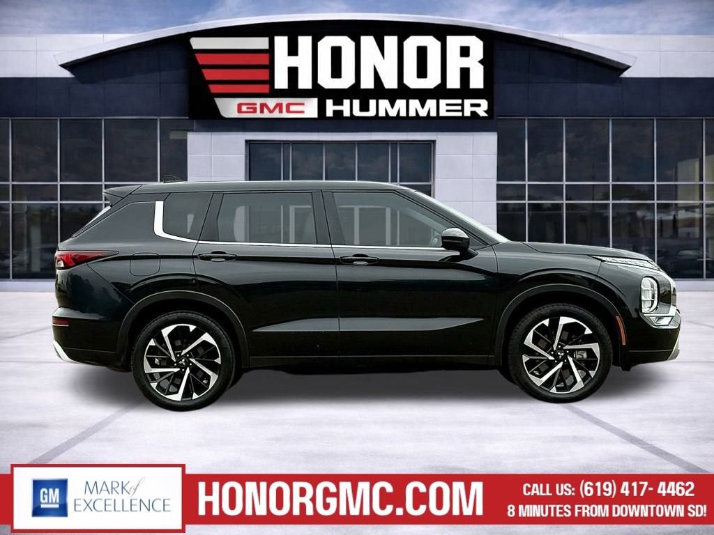 2022 Mitsubishi Outlander SE