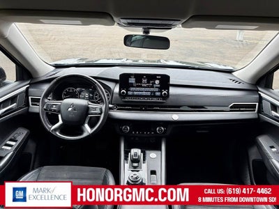 2022 Mitsubishi Outlander SE