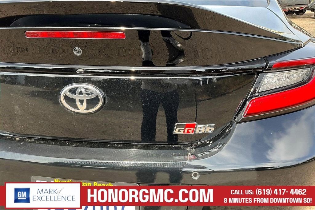 2024 Toyota GR86 Premium