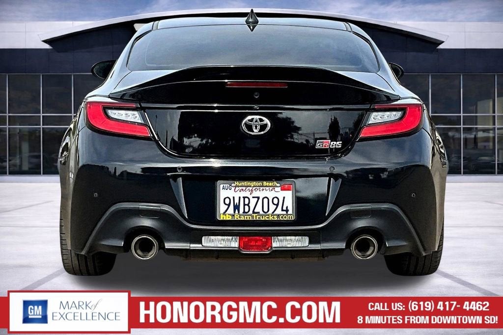 2024 Toyota GR86 Premium
