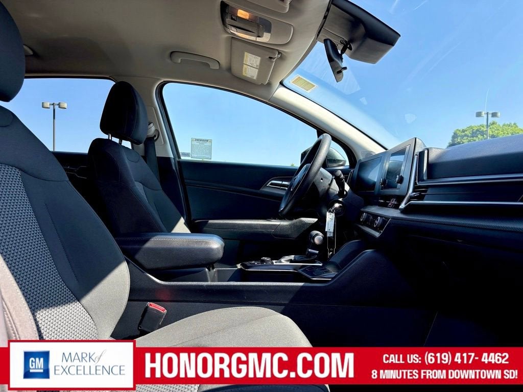 2024 Kia Sportage LX