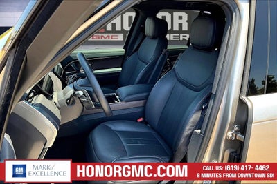 2023 Land Rover Range Rover SE