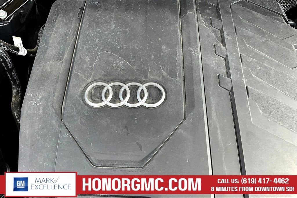 2022 Audi Q5 S line Premium Plus