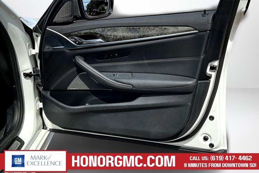 2023 BMW 5 Series M550i xDrive