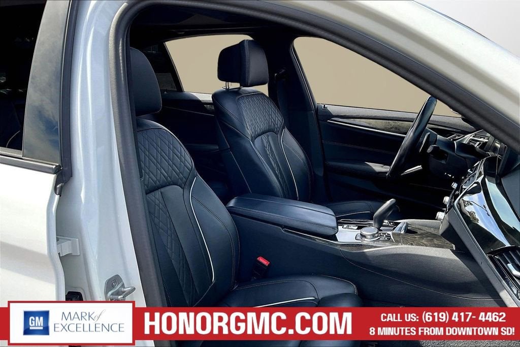 2023 BMW 5 Series M550i xDrive