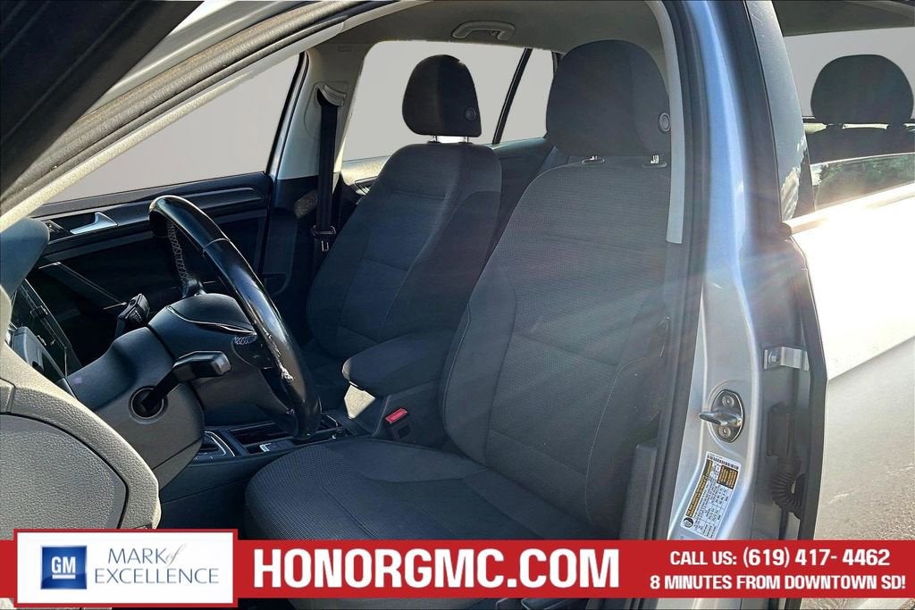 2019 Volkswagen e-Golf SE