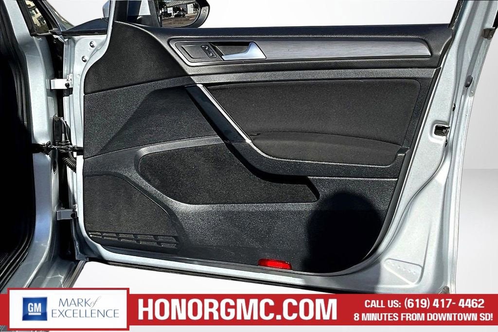 2019 Volkswagen e-Golf SE